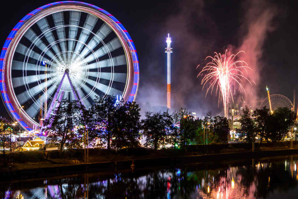 Mit einem Feuerwerk geht der 172. Cannstatter Wasen am Sonntagabend zu Ende. (Archivbild)
