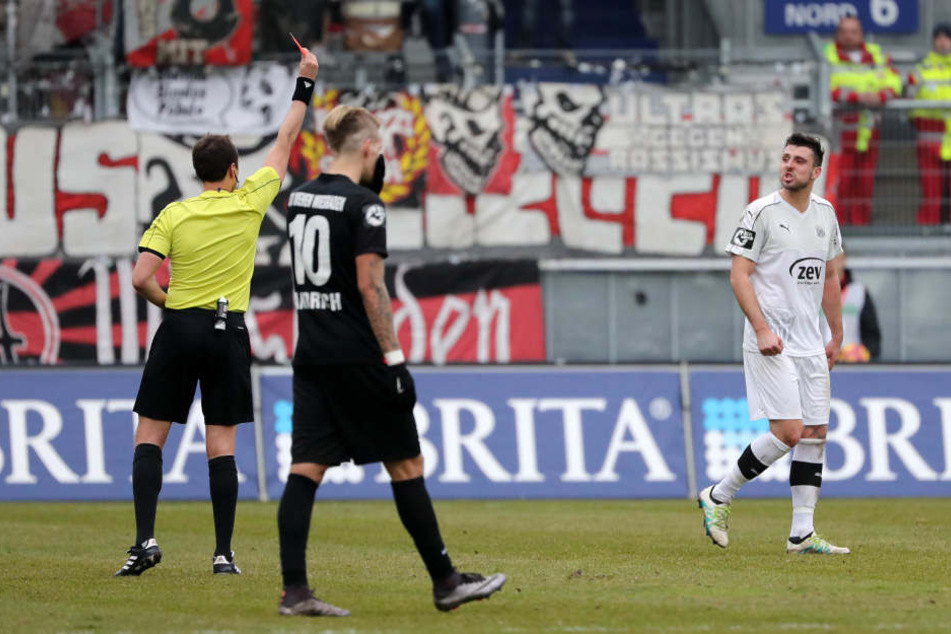 Wegen der Sperre von Davy Frick muss Zwickaus Coach Torsten Ziegner umplanen.