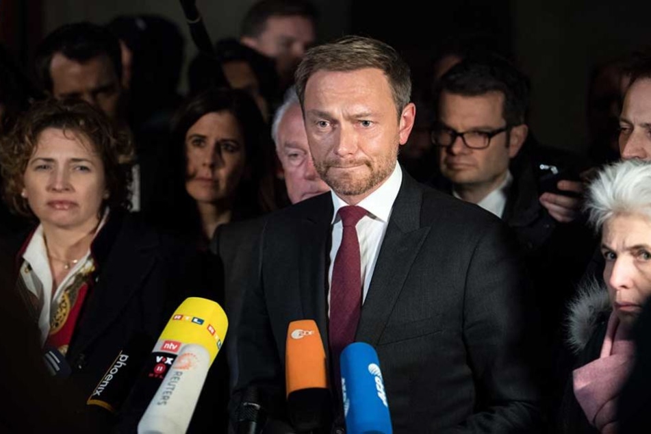 Christian Lindner tritt vor die Presse und erklärt den Ausstieg aus den Sondierungsgesprächen.
