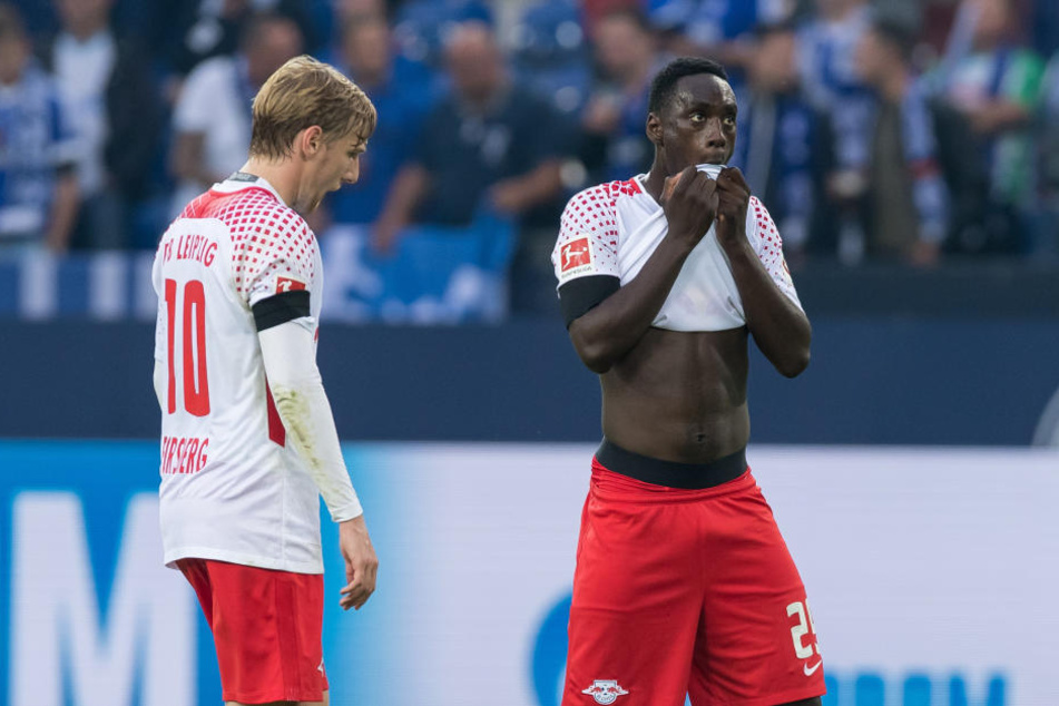 Auch die eingewechselten Emil Forsberg (l.) und Jean-Kevin Augustin konnten die Pleite nicht verhindern.