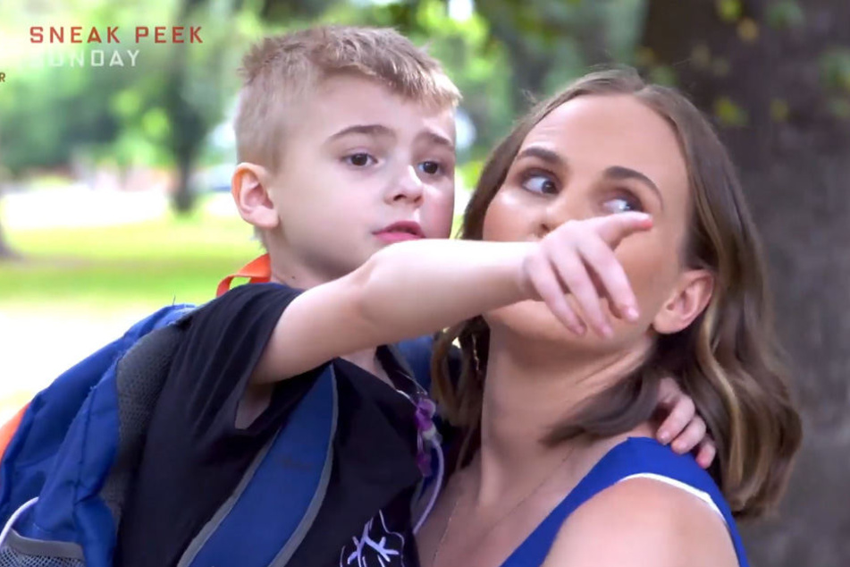 Mason und seine Mutter Tatiana. Sie kontaktierte die Familie des Verstorbenen.