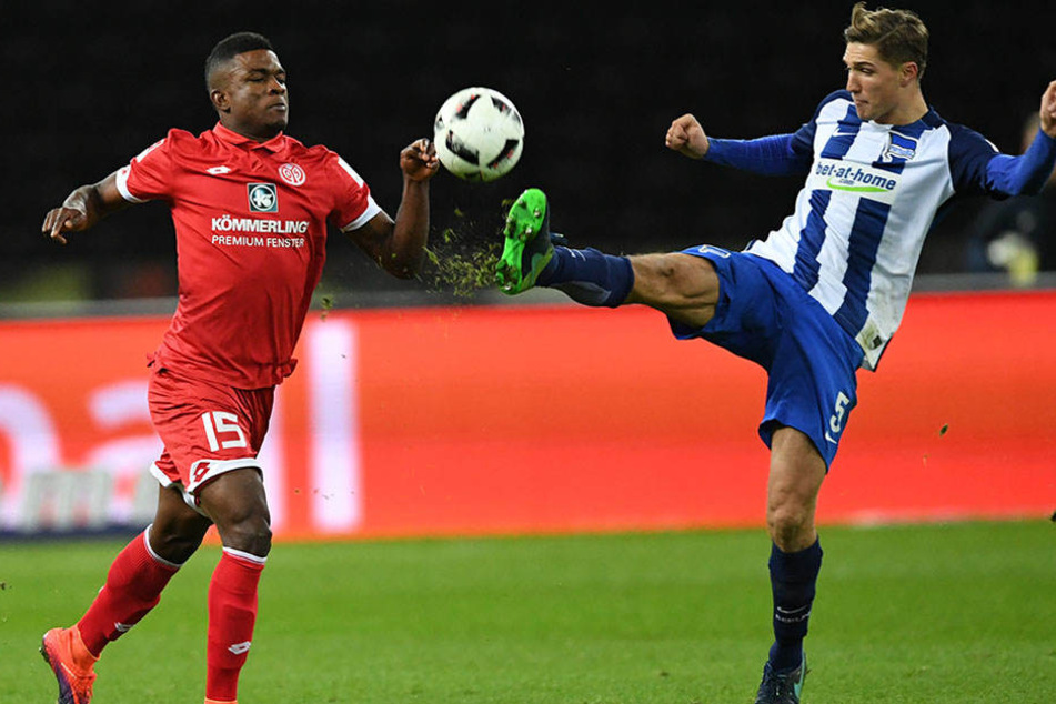 Das Hinspiel im Berliner Olympiastadion konnte mit 2:1 gewonnen werden.