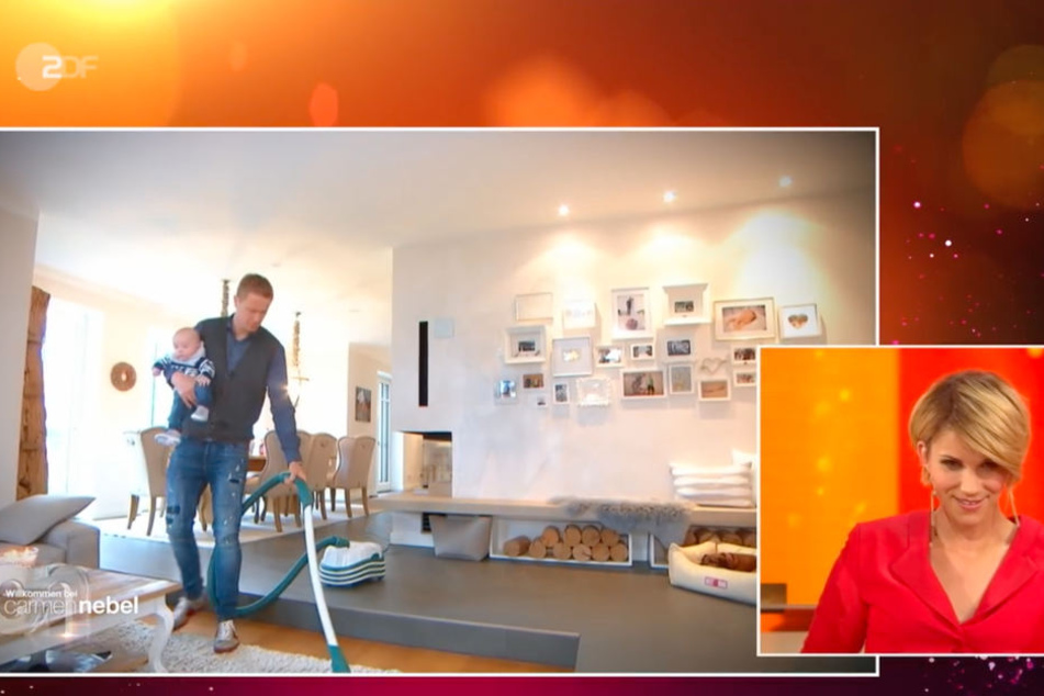 Mit solchen Szenen hatte die Sängerin nicht gerechnet, wenn sie Mann und Sohn alleine zu Hause lässt.