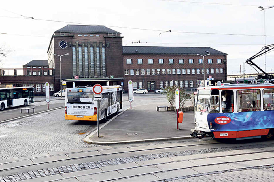 Der Zwickauer Hauptbahnhof:
Ein kostenloser Parkplatz würde dessen Bedeutung
als Verkehrsknotenpunkt weiter aufwerten.