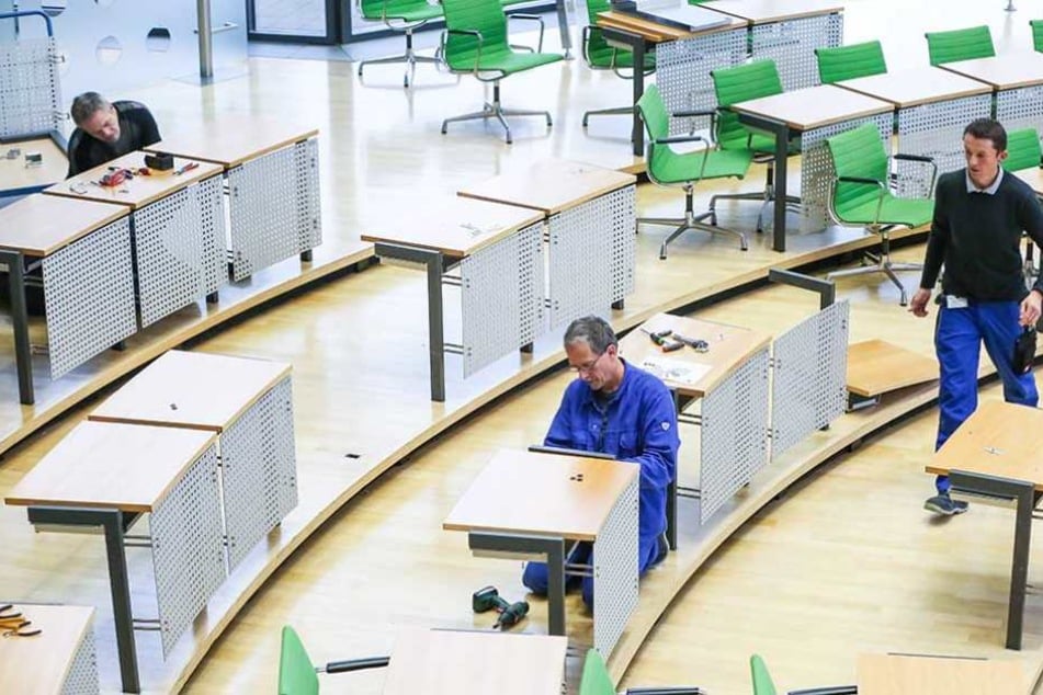 Wegen der Spaltung der AfD-Fraktion mussten die Sitze im Landtag umgebaut werden.