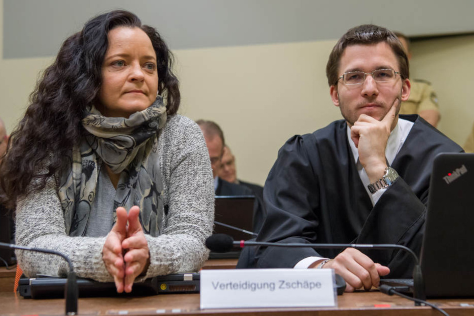 Beate Zschäpe mit ihrem Anwalt Mathias Grasel.