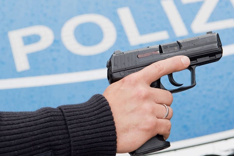 Die Angreiferin wurde von dem Polizisten in den Oberschenkel geschossen. (Symbolbild).