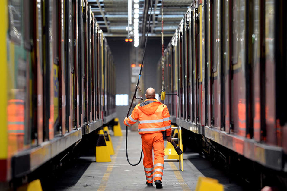 Stillstand in der Werkstatt: Ohne neue Radsätze dürfen die Züge nicht auf die Strecke.