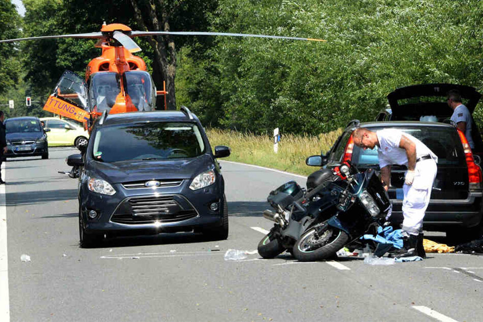 Das Motorrad blieb entgegengesetzt der Fahrtrichtung liegen.