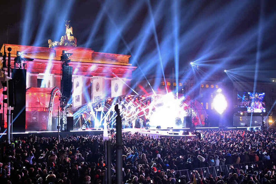 Bei der Silvesterfeier am Brandenburger Tor erhalten Frauen erstmals eine Schutzzone.
