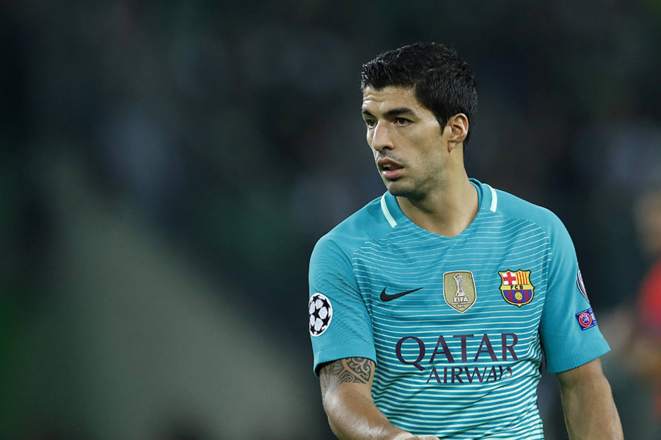 Luis Suarez hat sich gegenüber dem Schiri-Gespann im Ton vergriffen.