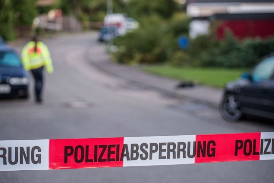 Der Angeklagte erbeutete nach dem Mord noch 100.000 Euro. (Symbolbild)