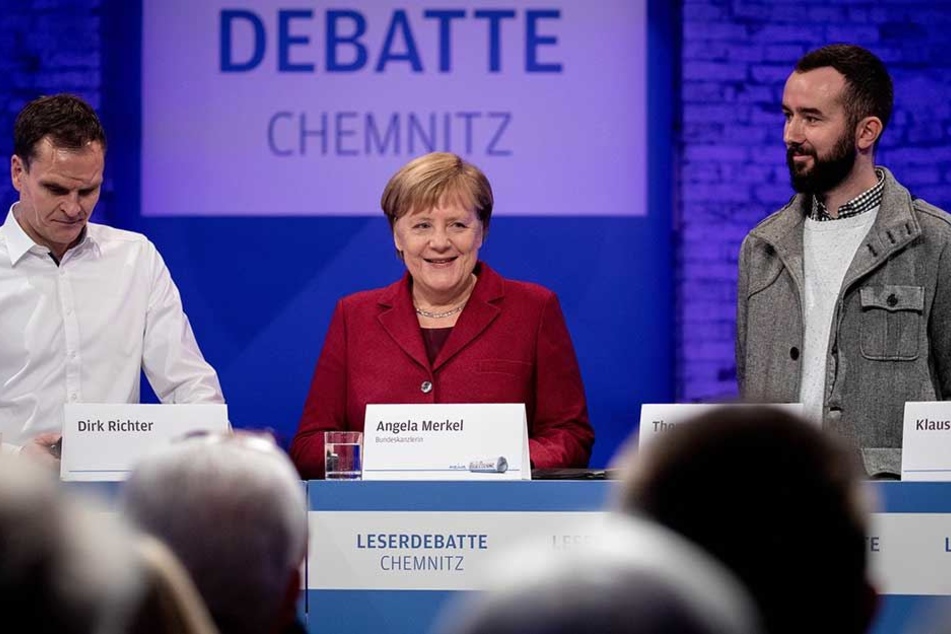 120 Leser und Bürger kamen zur Diskussionsrunde in die gut abgeschottete Hartmannfabrik. Vier Chemnitzer diskutierten mit Merkel auf dem Podium. Torsten Kleditzsch, Chefredakteur der "Freien Presse" führte durch die Gespräche.