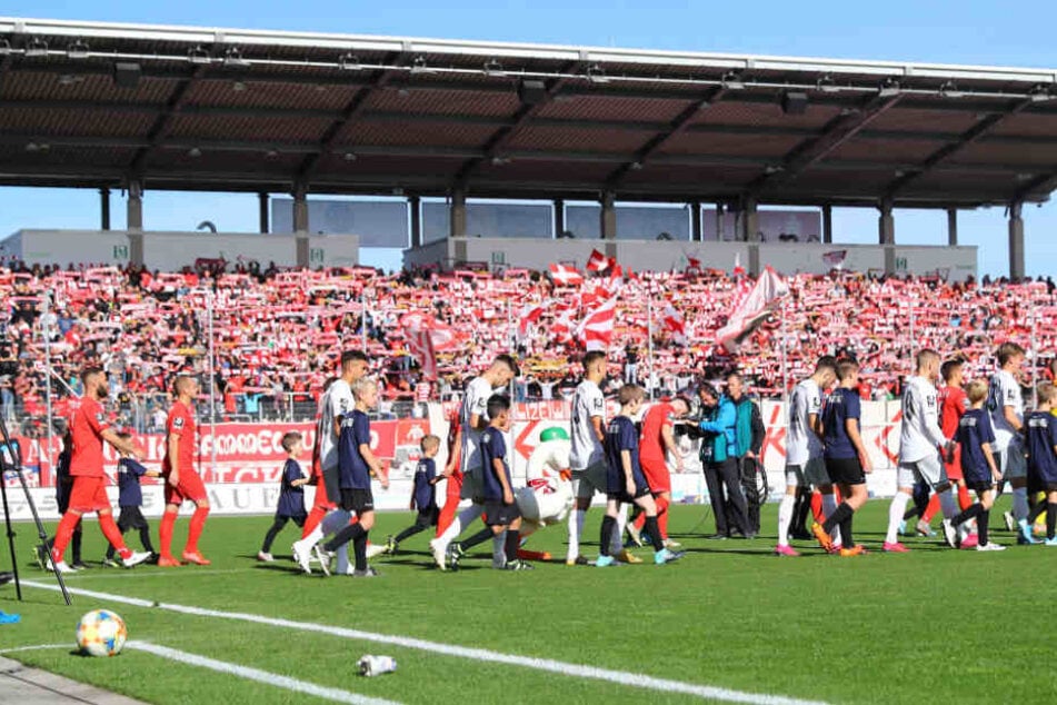 Durchschnittlich 6250 Besucher zählten der FSV Zwickau in den bisherigen sieben Heimspielen.