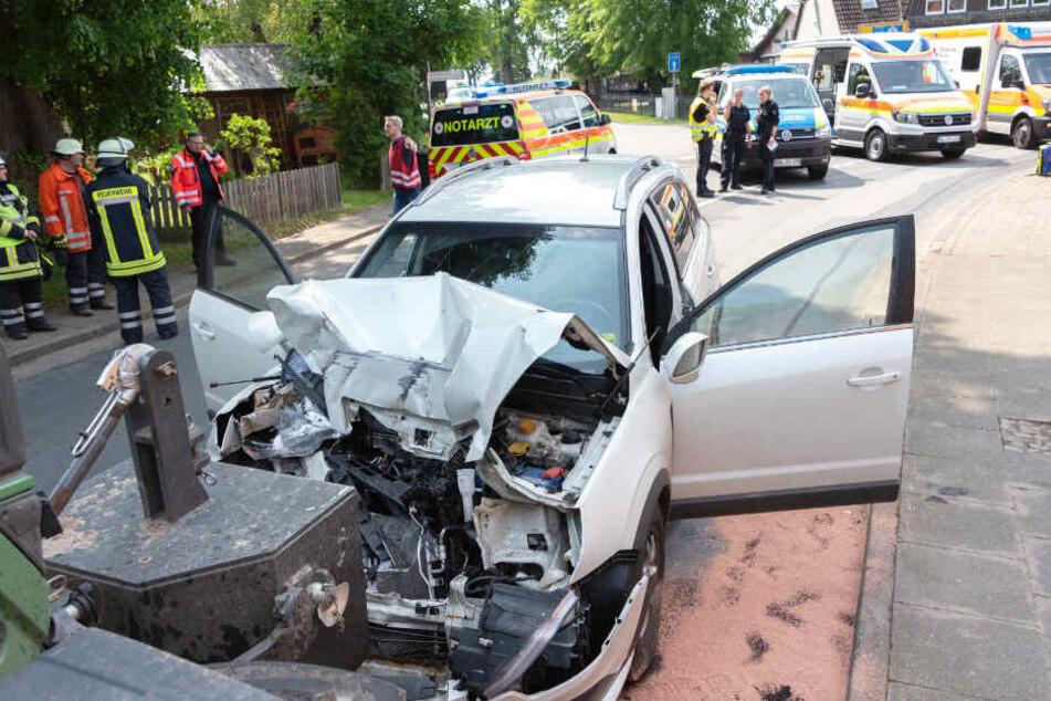 Der 78-jährige Fahrer des Autos starb bei dem Unfall.
