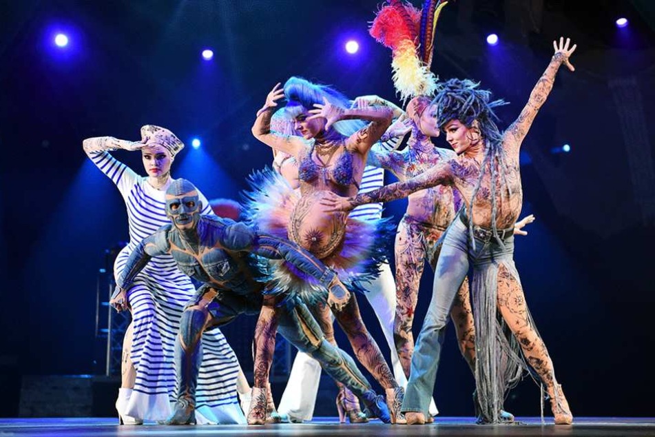 Szene aus "The One Grand Show", die derzeit im Friedrichstadtpalast läuft.