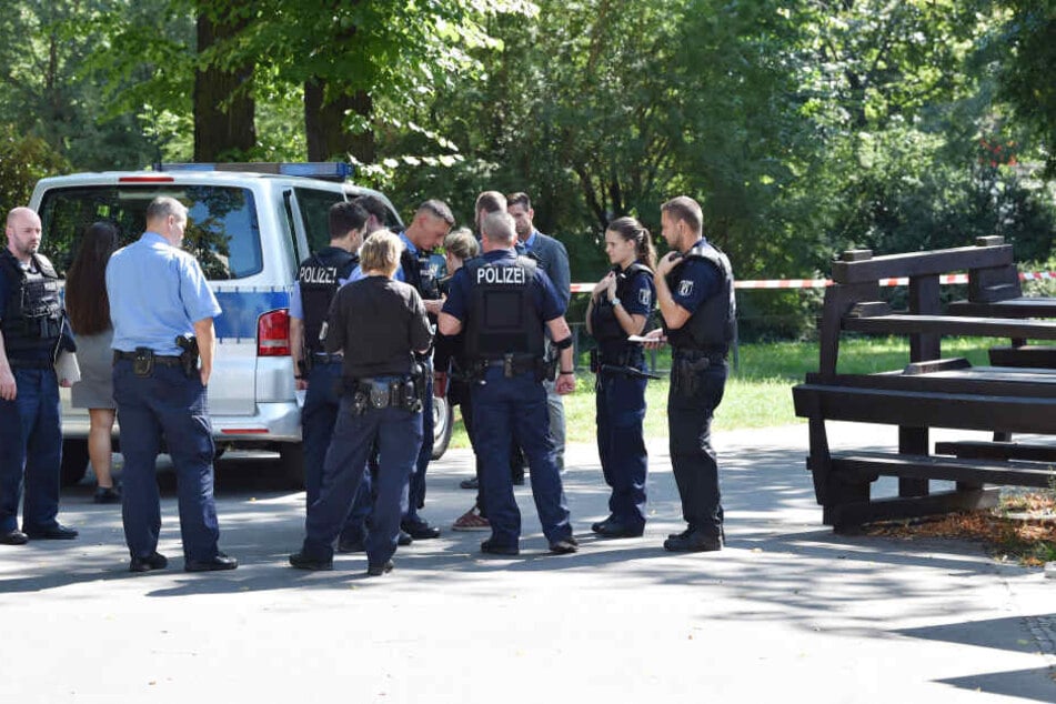 Ein Mann hat in Berlin-Moabit einen 40-Jährigen mit zwei Schüssen in den Kopf getötet.