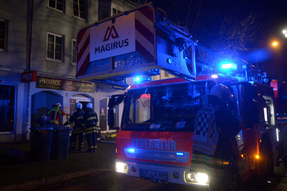 Die Berufsfeuerwehr und die Freiwillige Feuerwehr Ilversgehofen eilten zum Brandort.
