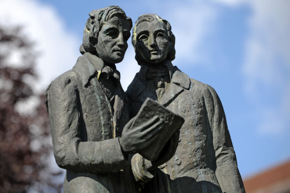 Die Stadt Hanau ehrt mit den Festspielen ihre wohl berühmtesten Söhne Wilhelm und Jacob Grimm.