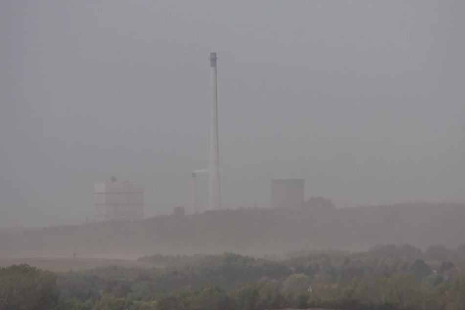 Heftige Winde sorgten am Freitagnachmittag für Sandstürme in Teilen Sachsen-Anhalts.