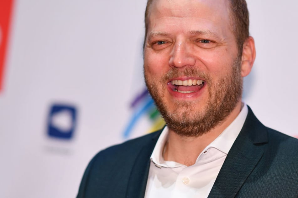 "Ja, ich war Ampelreiniger. Wie geil ist das denn?", erzählt Comedian Mario Barth von seinen früheren Jobs.