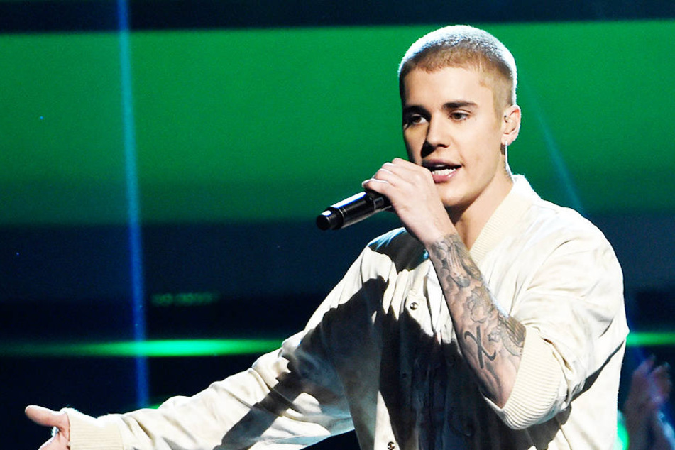 Zieht er aus gesundheitlichen Gründen die Reißleine? Justin Bieber stoppt seine Welttournee.