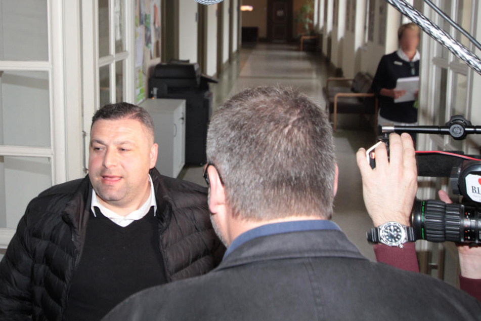 Ditib-Vorstandsmitglied Necati Aydin (li.) zog erste Konsequenzen nach den Videoaufnahmen.