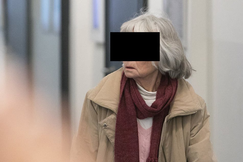 Wiltraut M. (72) hatte mal wieder lange Finger gemacht. Jetzt wurde sie zu einer Geldstrafe verdonnert.
