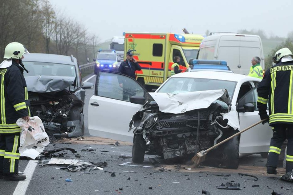 Die Rettungskräfte fanden ein Trümmerfeld vor.