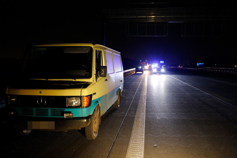 Rund fünf Stunden lang wurde die A 14 beräumt.