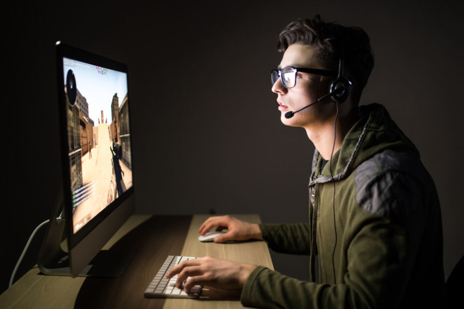 Beim einem Online-Spiel erlitt Aidan Jackson plötzlich einen Anfall. (Symbolbild)