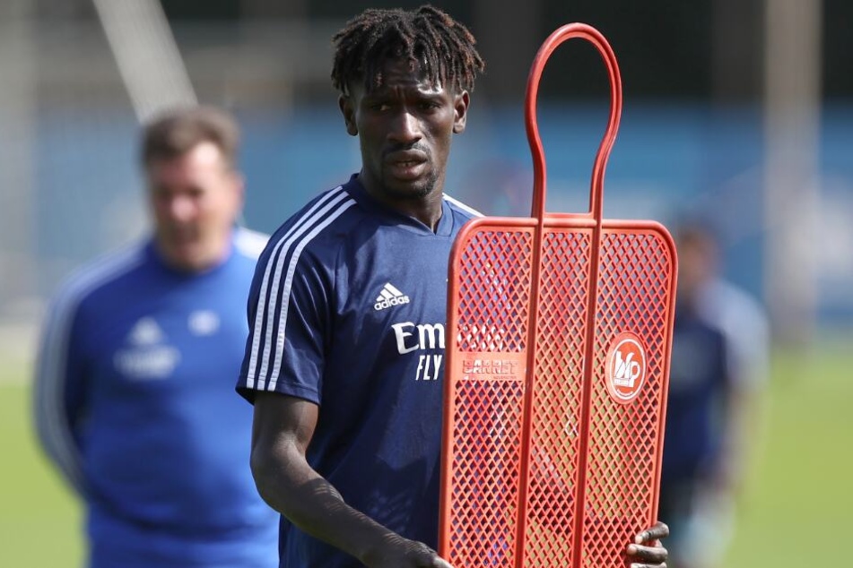 Nach Vorwürfen um falsche Identität: Bakery Jatta versteckt sich im Training nicht.