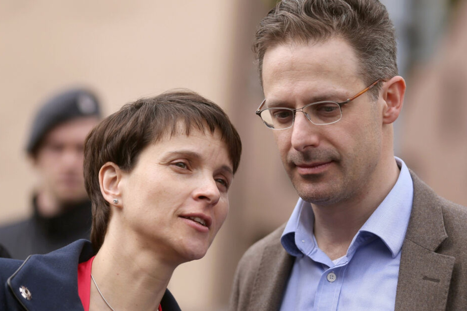 Frauke Petry (43) mit ihrem Mann Marcus Pretzell (45).