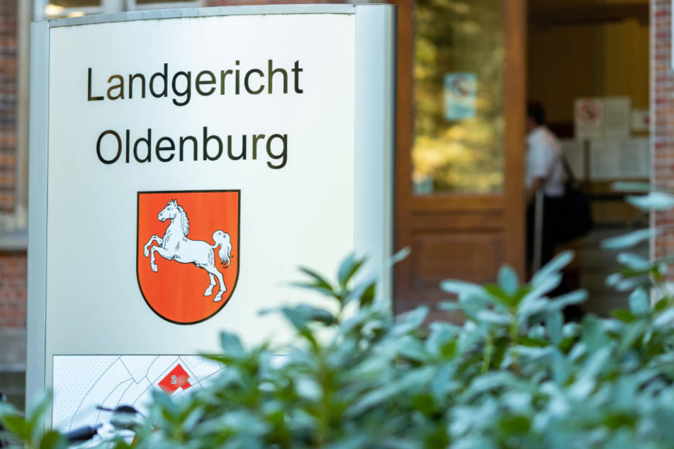 Der Fall wird vor dem Landgericht Oldenburg verhandelt.
