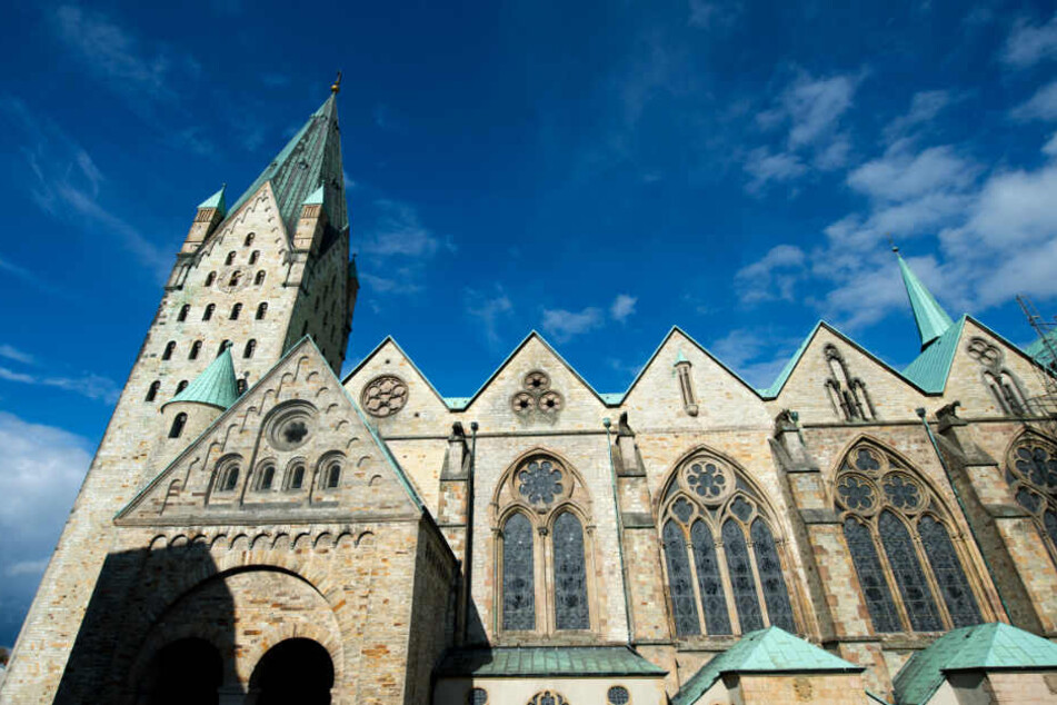 Das Erzbistum Paderborn behielt die Zahlen bislang für sich. (Symbolbild)