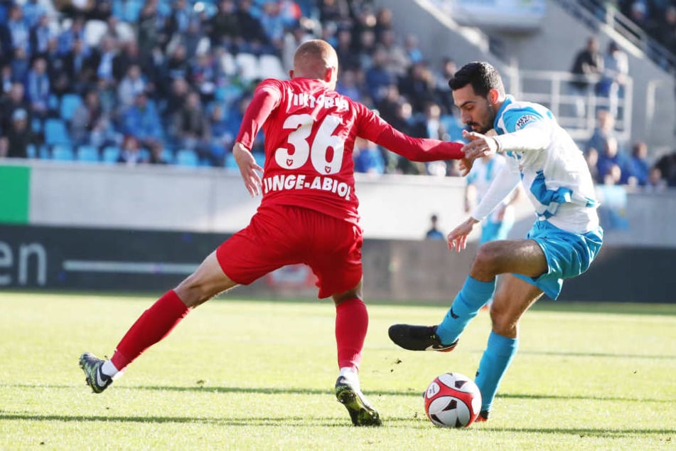 Benyas Solomon Junge-Abiol gegen Rafael Garcia.