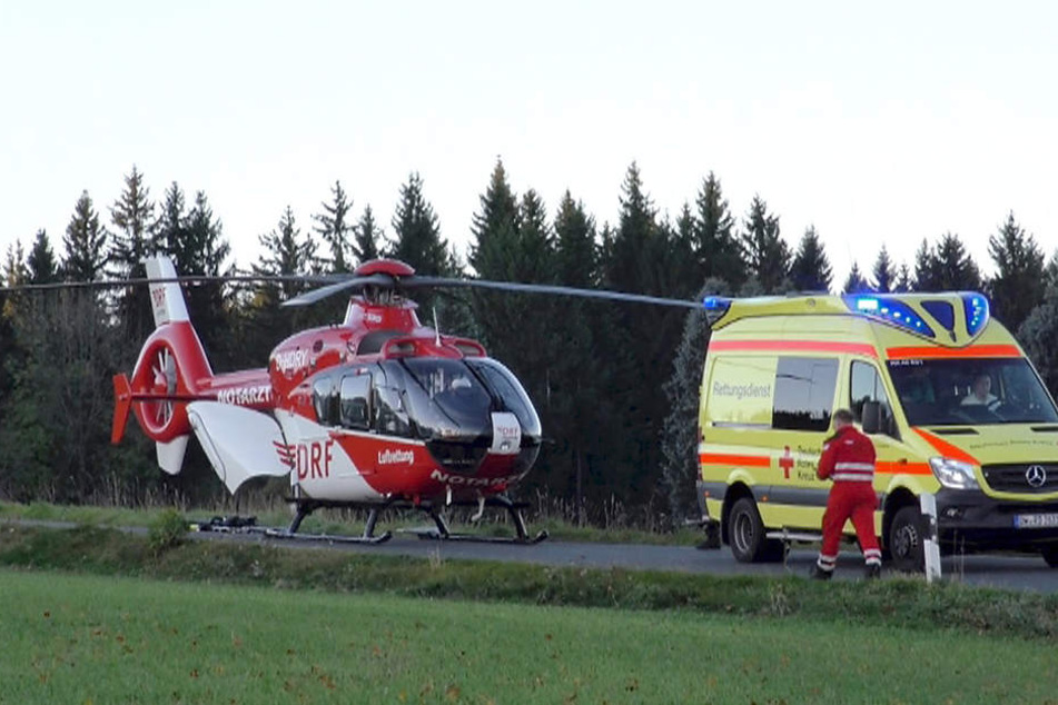 Per Rettungshubschrauber musste der verletzte Mann ins Krankenhaus gebracht werden.