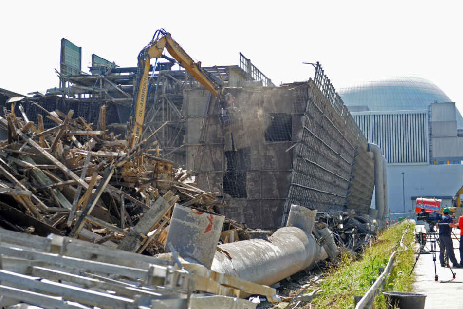 Der Beginn des Rückbaus begann im Mai 2012. Im Bild: Abrissarbeiten im Juni 2012.