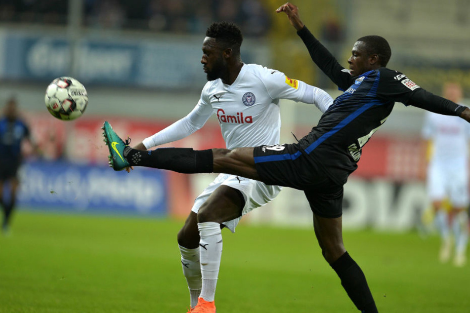 Jamilu Collins qualifiziert sich mit Negeria für den Afrika-Cup 2019.