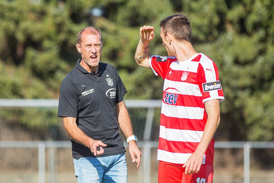 FSV-Coach Joe Enochs (l.) ist mit der Entwicklung von Christian Bickel noch nicht zufrieden.