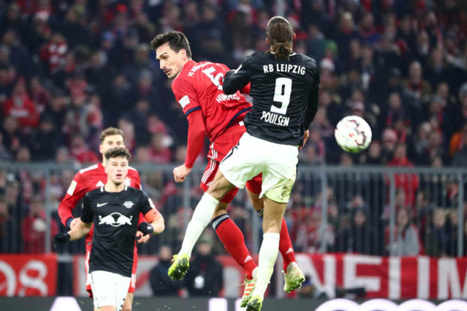 RB-Stürmer Yussuf Poulsen (r.) hatte mit Mats Hummels einen starken Gegenspieler, der ihn kaum zur Entfaltung kommen ließ.