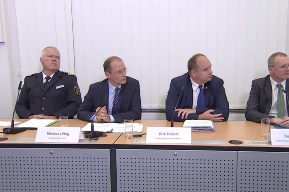 Polizeipräsident Horst Kretzschmar, Innenminister Markus Ulbig, Oberbürgermeister Dirk Hilbert und Ordnungsbürgermeister Detlef Sittel (v.l.n.r)