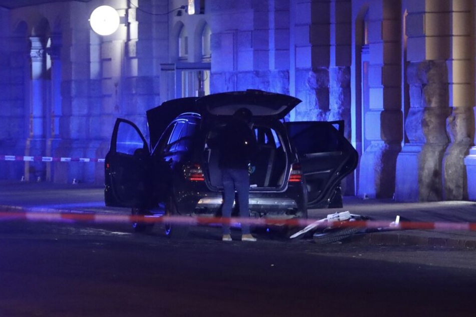 18 Handgranaten entdeckten die Ermittler am Montagabend in dem Mercedes SUV.