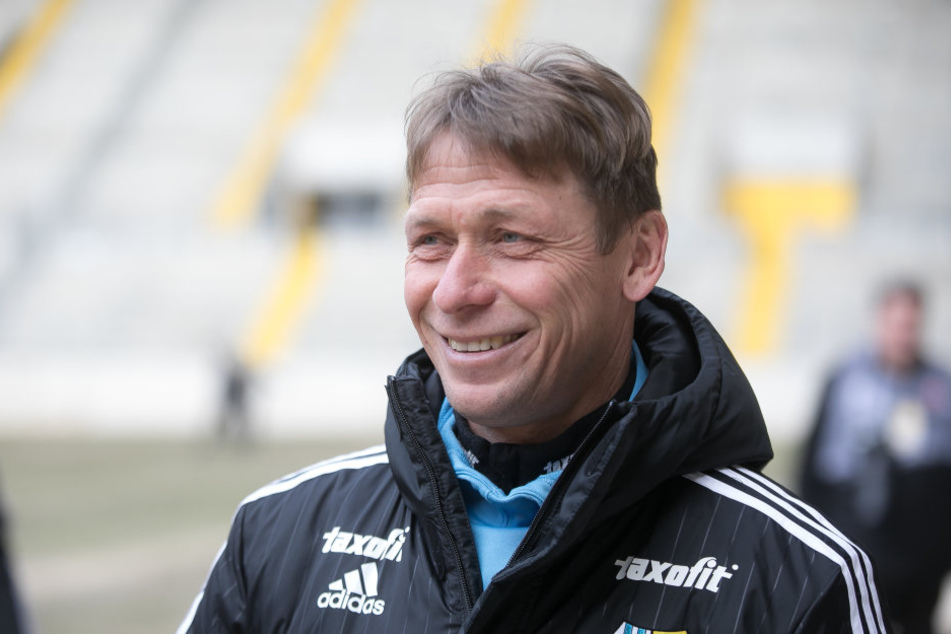 Trainer Sven Köhler hatte beim Auftritt im DDV-Stadion viel Spaß. Seine Elf sorgte für unterhaltsame 90 Minuten.
