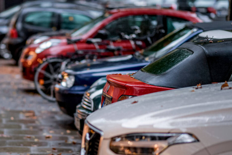 Männer streiten um Parkplatz, dann sticht der eine zu