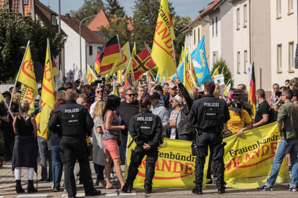 Kandel am vergangenen Samstag: Das "Frauenbündnis Kandel" demonstriert vor dem Urteil gegen Mias Mörder.