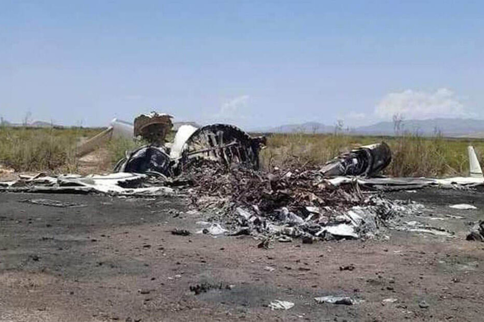 Die Absturzstelle mit dem Wrack im Gebirgsgebiet des nordmexikanischen Bundesstaats Coahuila.