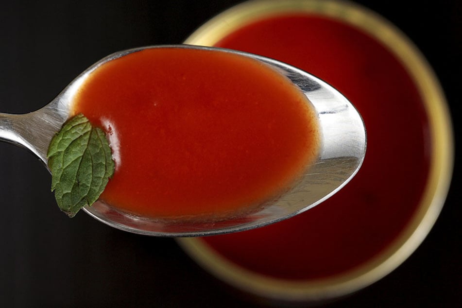 Eine junge Dame aus Bayern plagte der Hunger nach Tomatensuppe.