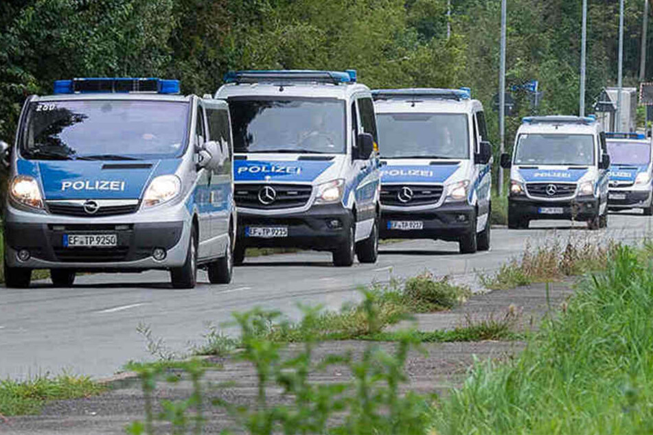 Die Polizei fahndete mit einem Großaufgebot nach dem Sex-Täter.