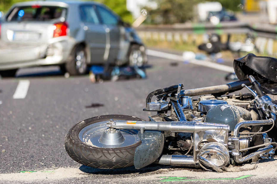 Für einen Motorradfahrer kam jede Hilfe zu spät.